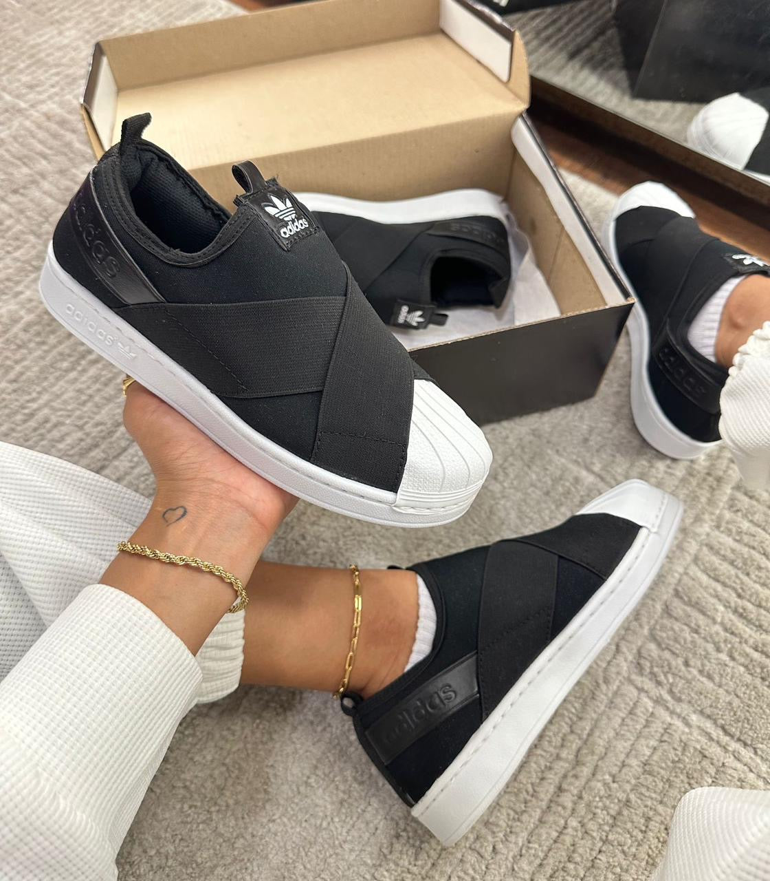 Tênis ADIDAS Slip On Feminino - | Linha Premium | - 🔥[ LEVE 3 PAGUE 2 ]🔥