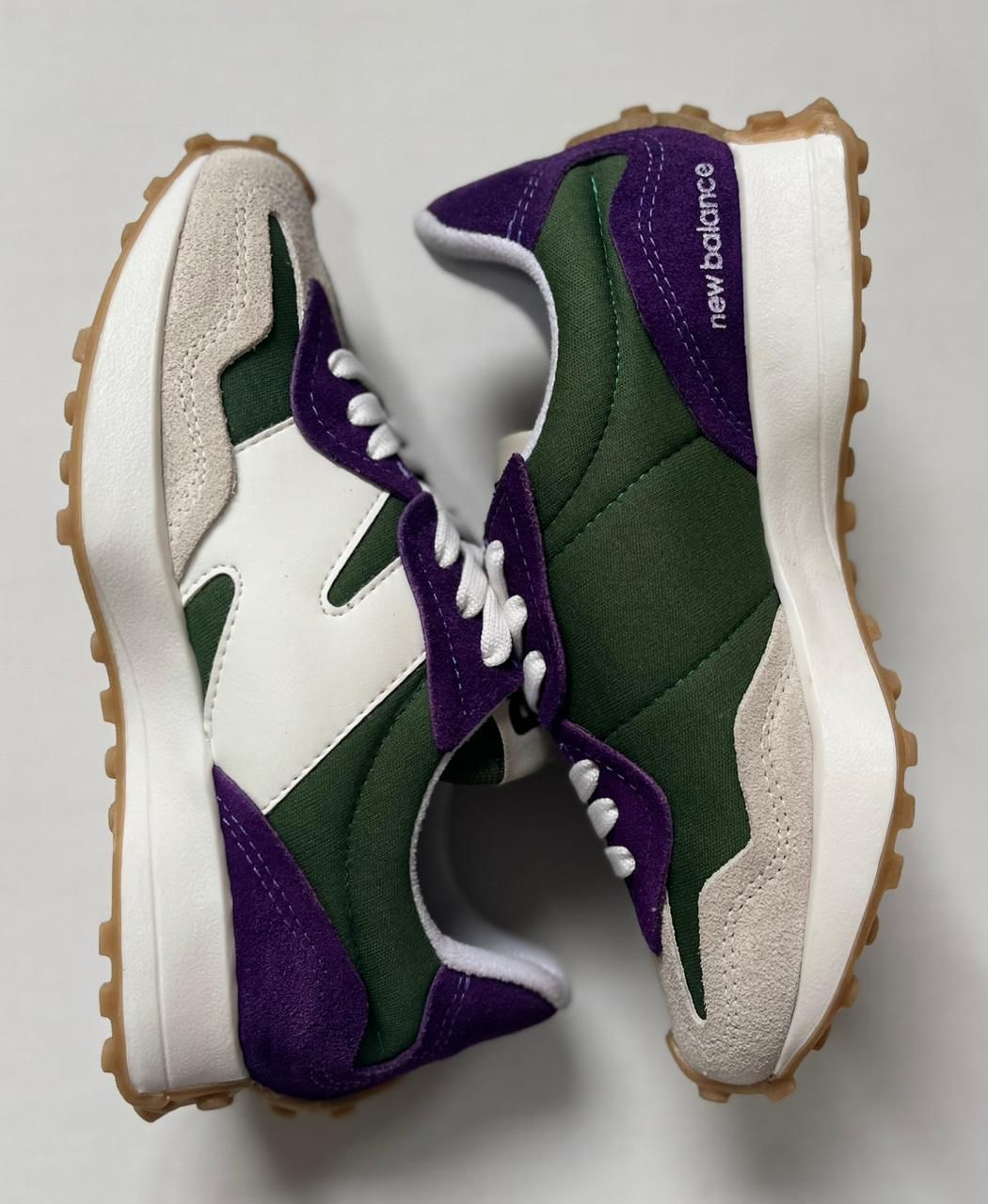 NEW BALANCE 327 COURO LEGITIMO