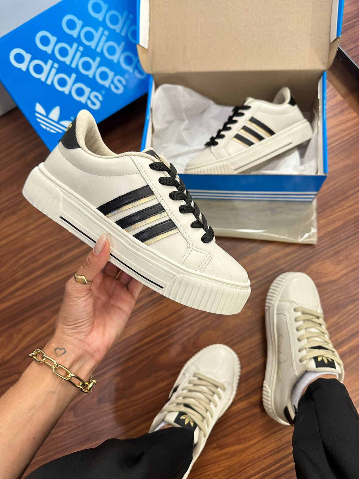 tenis da adidas feminino